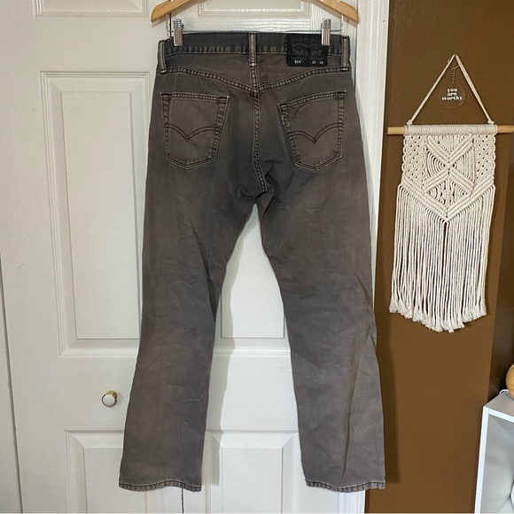 Vintage Faded White Tab 514 Levi’s Men’s Jeans with Paint // 30X30 - Picture 2 of 4